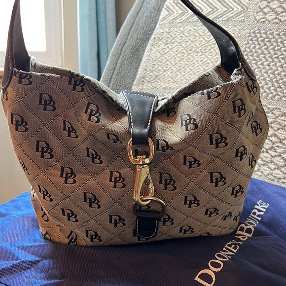 DOONEY & BOURKE Signature Print Black & Tan Satchel Bag~please read! - Picture 15 of 16